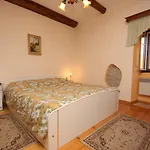 Дом отдыха House With A Swimming Pool Cepic, Istria - Sredisnja Istra - 7403 Pulgarija Cepic