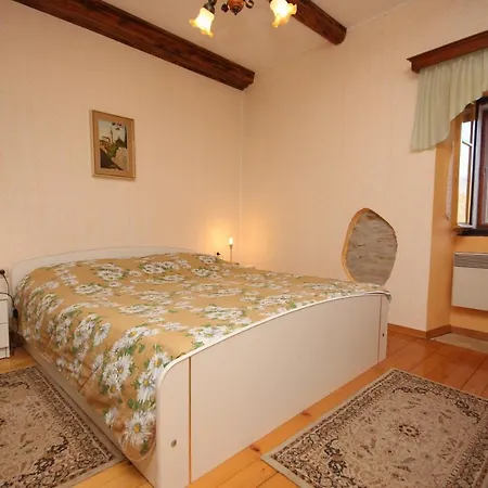 Semesterbostad House With A Swimming Pool Cepic, Istria - Sredisnja Istra - 7403 Pulgarija Cepic